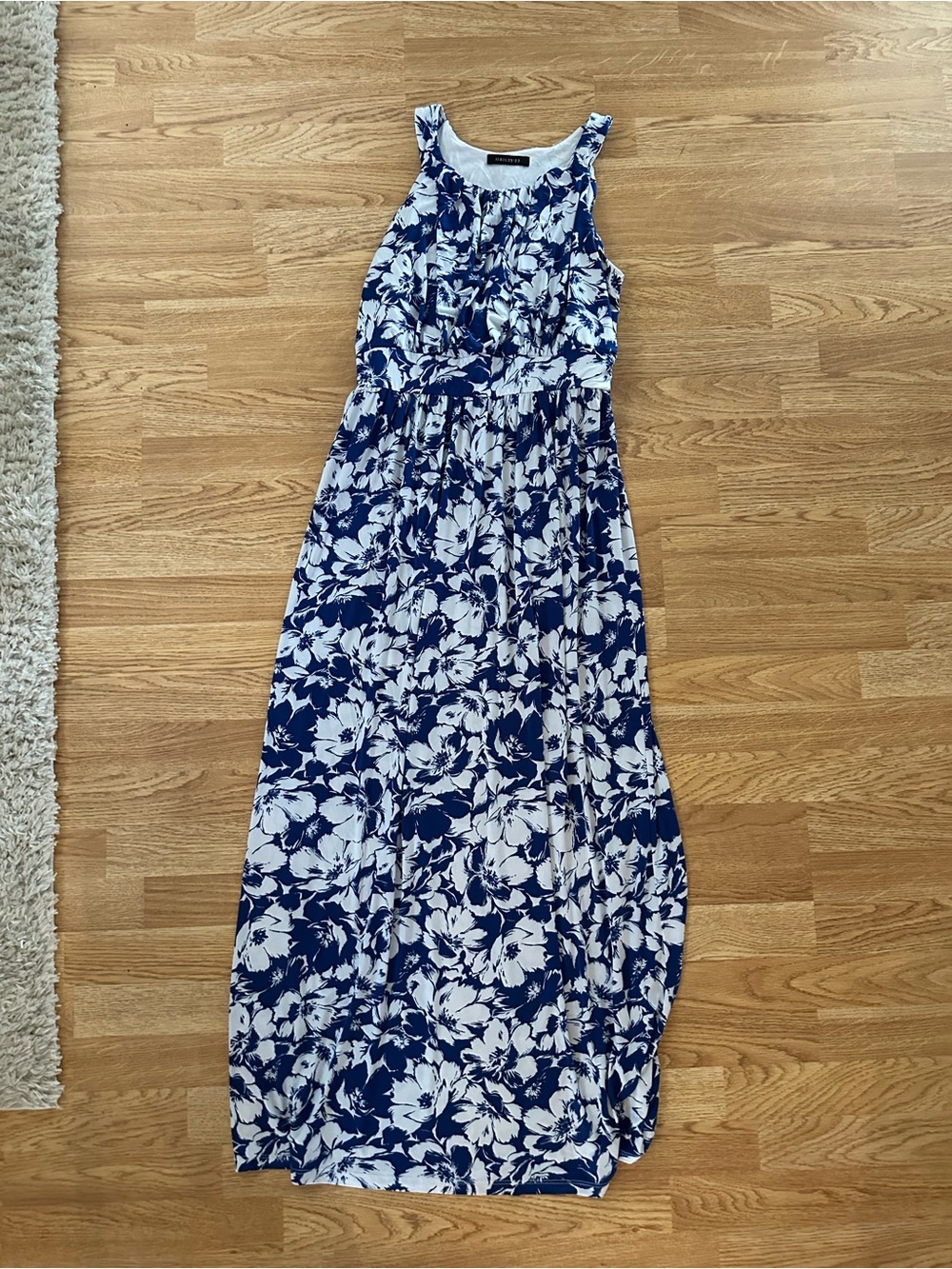 Sleeveless Blue and White Floral Maxi Dress for Women